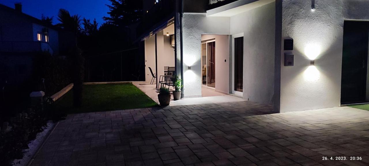 Apartment Denis Krk Town Exterior photo